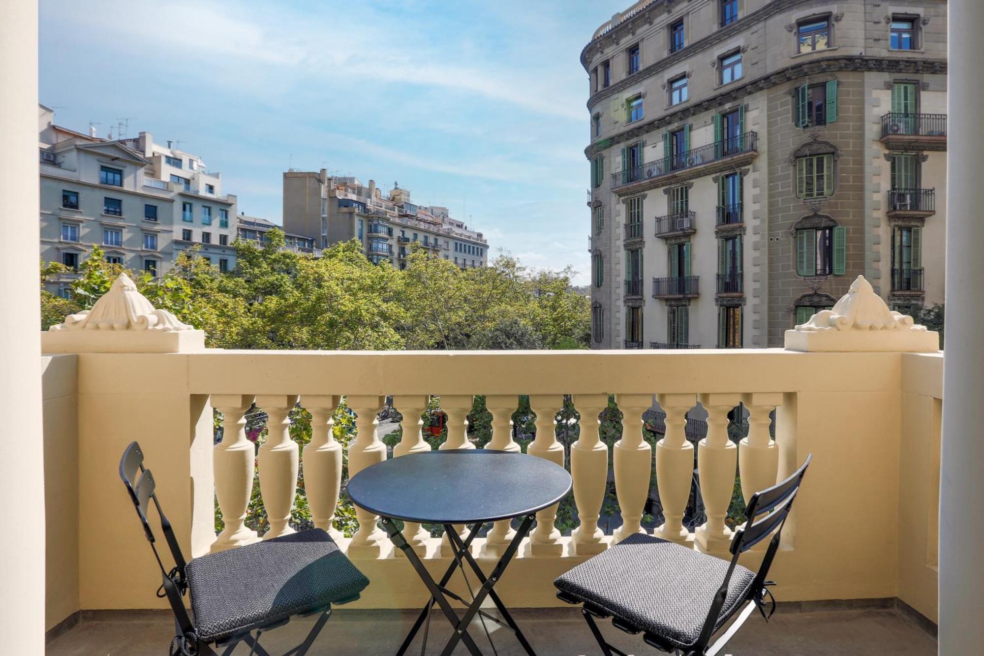 Diagonal Suites By Sweett Barcelona Exterior photo